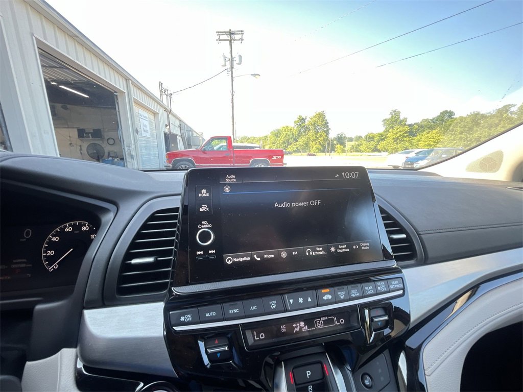 Used 2025 Honda Odyssey Touring image 16