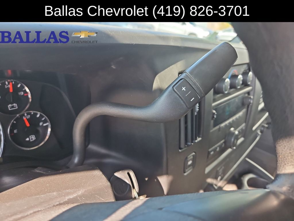 Used 2018 Chevrolet Express 2500 w/ Driver Convenience Package image 15