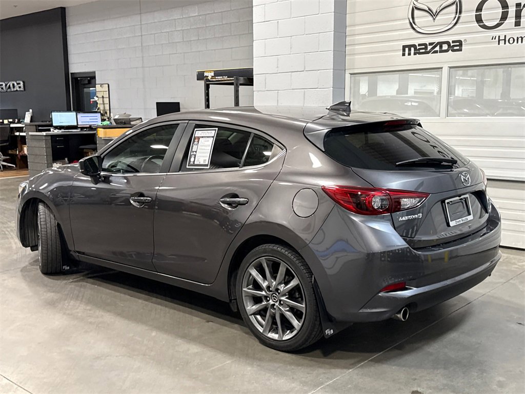 Used 2018 MAZDA MAZDA3 Grand Touring w/ Premium Equipment Package image 25