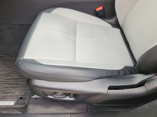 Used 2026 Land Rover Range Rover Velar Dynamic SE image 22