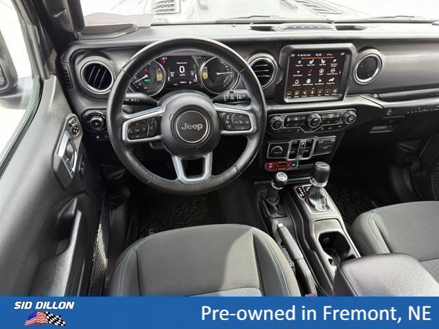 Used 2021 Jeep Wrangler Unlimited Rubicon 4xe w/ Cold Weather Group AWD/4WD image 9