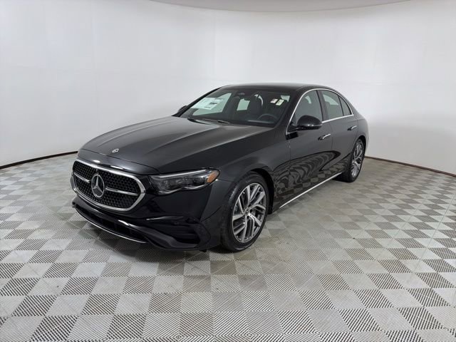 New 2026 Mercedes-Benz E 450 4MATIC Sedan image 3