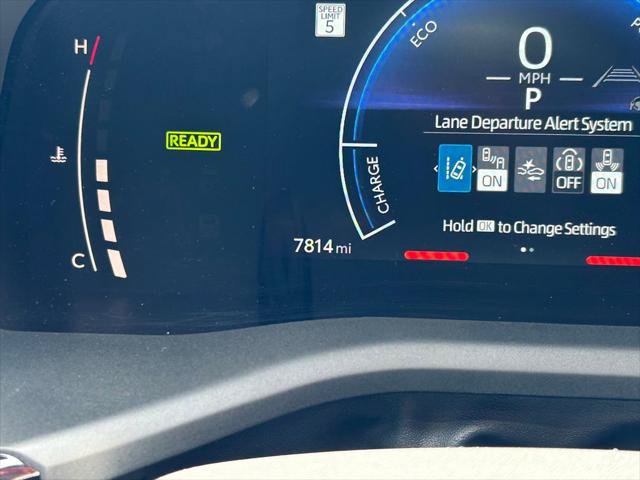 Certified 2026 Toyota Camry SE w/ Multimedia Upgrade Package AWD/4WD image 35