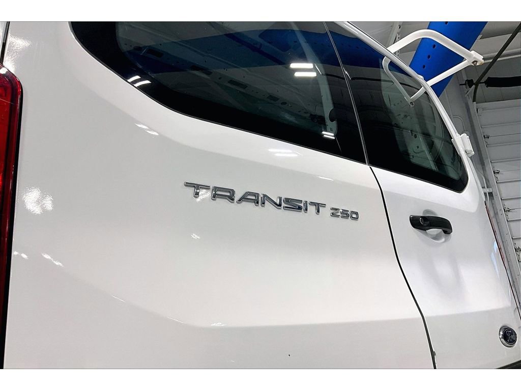 Used 2019 Ford Transit 250 130 Low Roof w/ Exterior Upgrade Package image 8