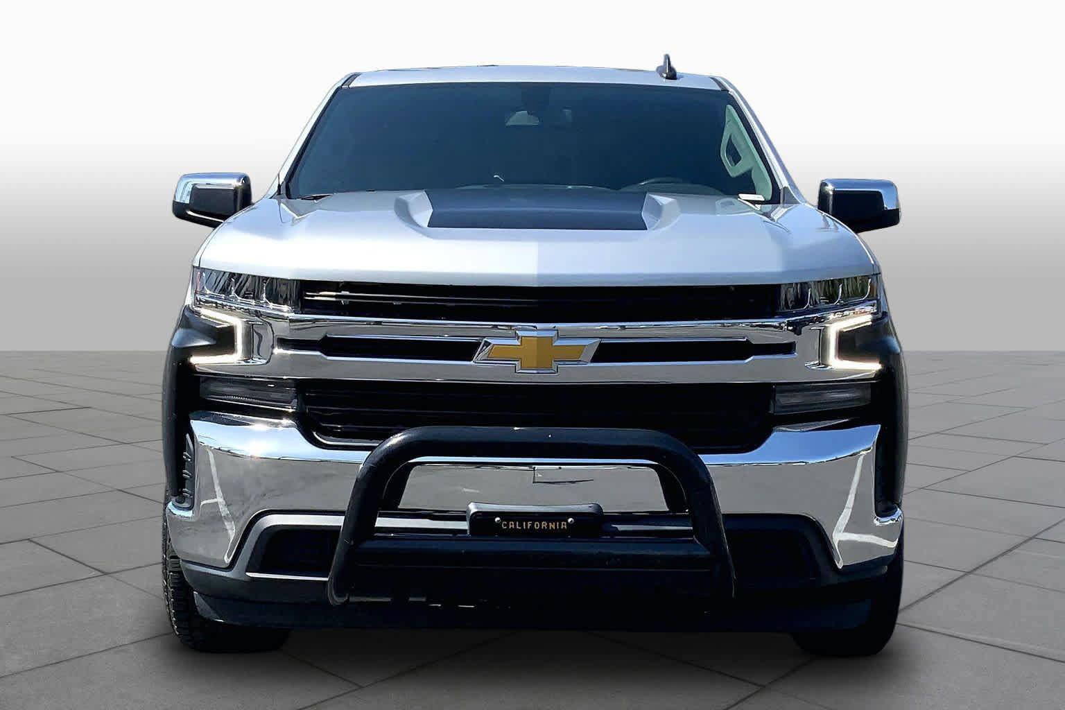 Used 2021 Chevrolet Silverado 1500 LT RWD image 3