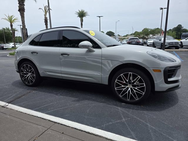 Used 2023 Porsche Macan S AWD/4WD image 5