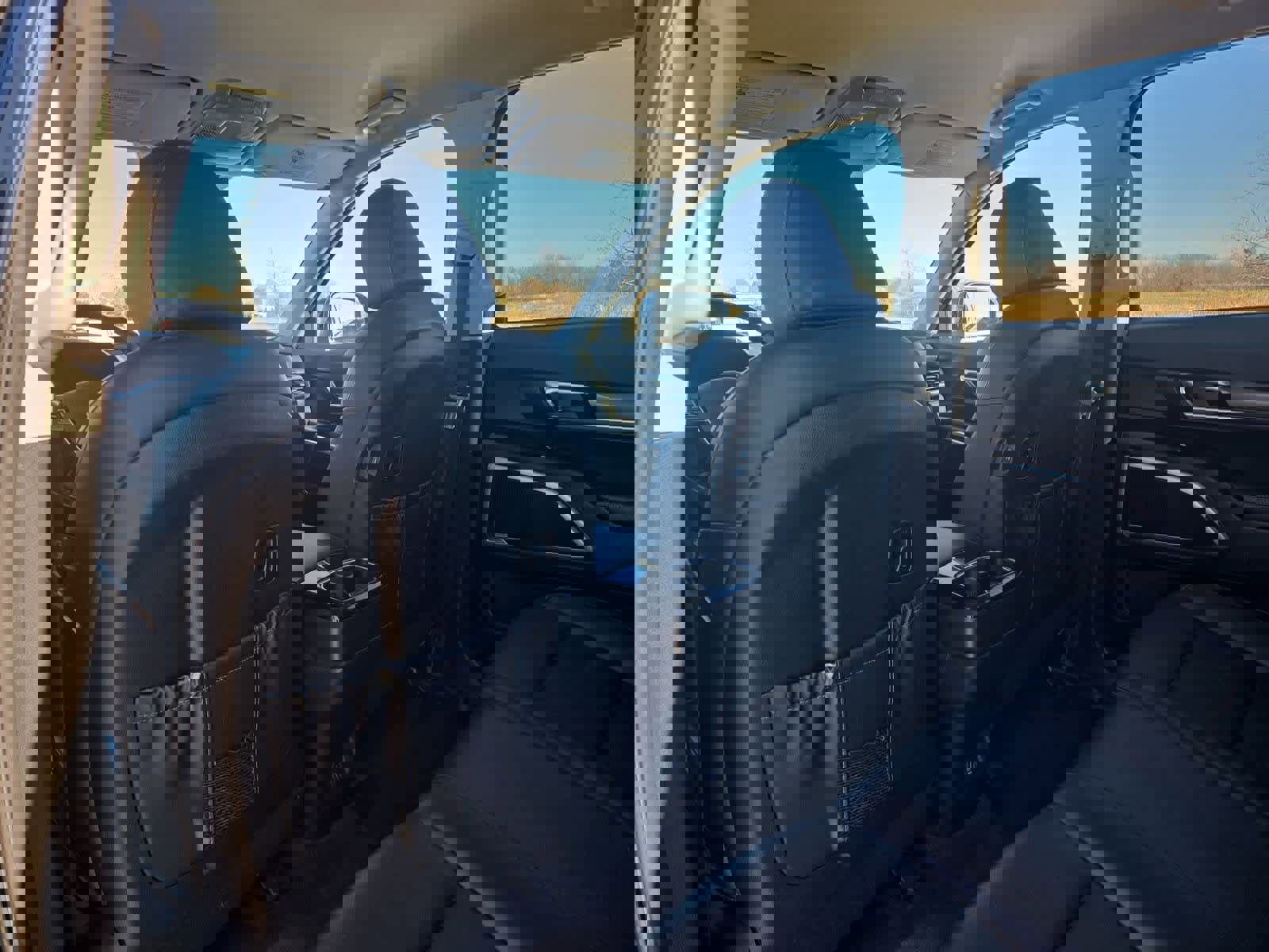 Certified 2022 Kia Telluride LX image 17