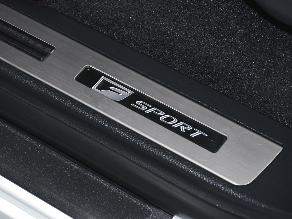 Used 2025 Lexus LX 700h F Sport AWD/4WD image 13