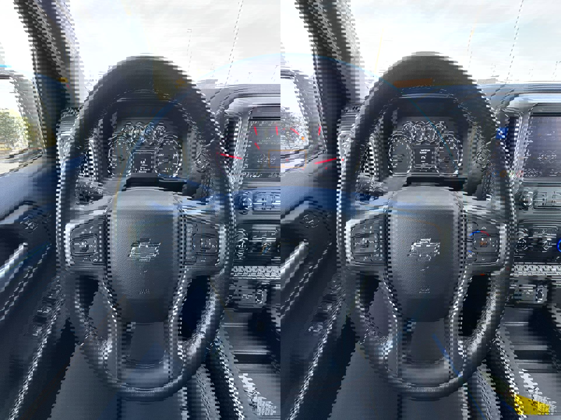 Certified 2020 Chevrolet Silverado 1500 RST w/ Rally Edition image 14