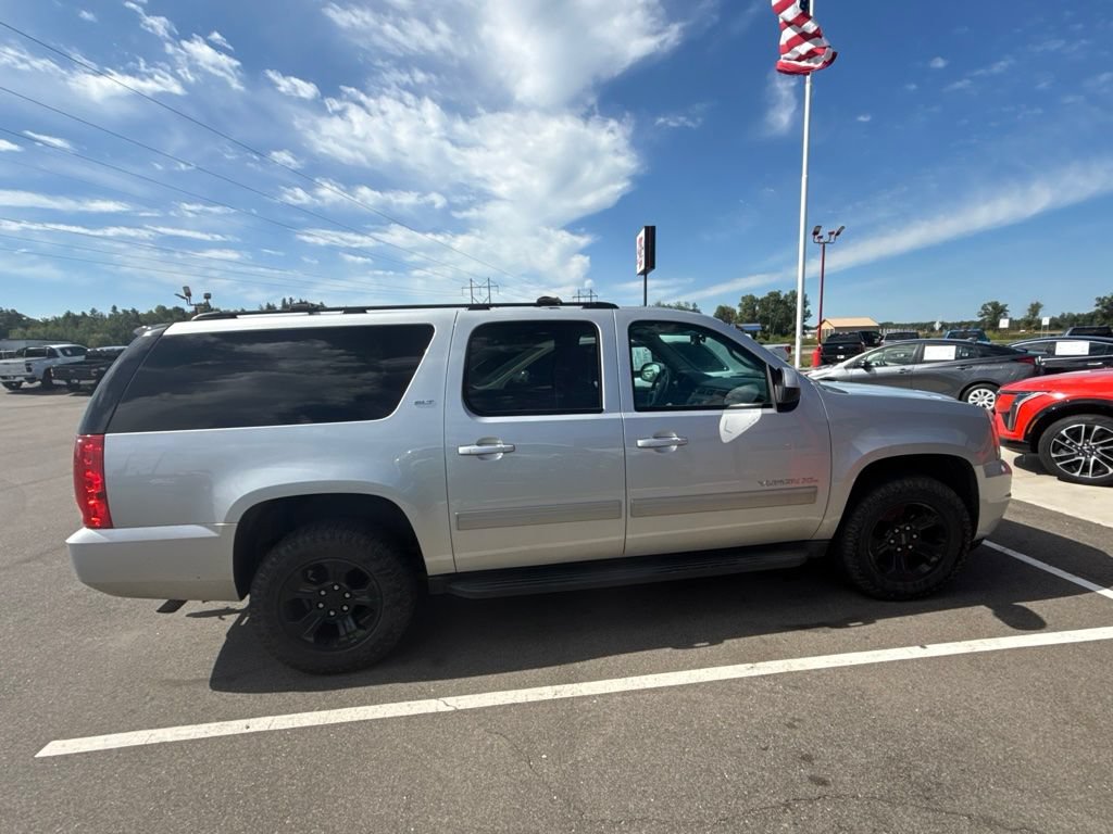 Used 2013 GMC Yukon XL SLT w/ SLT-2 Equipment Package AWD/4WD image 7