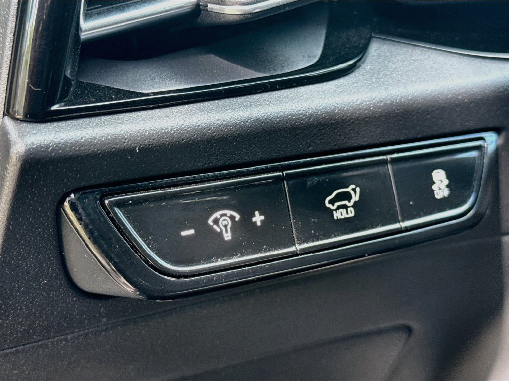Used 2023 Kia Niro Wave w/ Wave Preserve Package FWD image 11