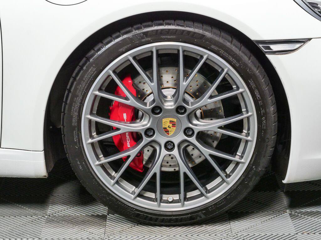Certified 2018 Porsche 911 Carrera S RWD image 33