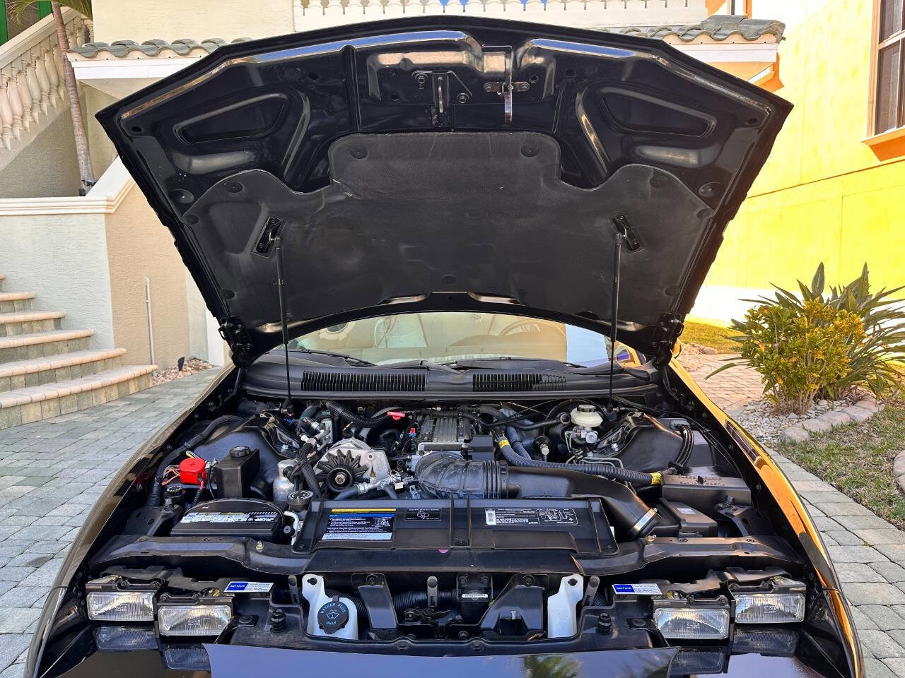 Used 1993 Chevrolet Camaro Z28 RWD image 9