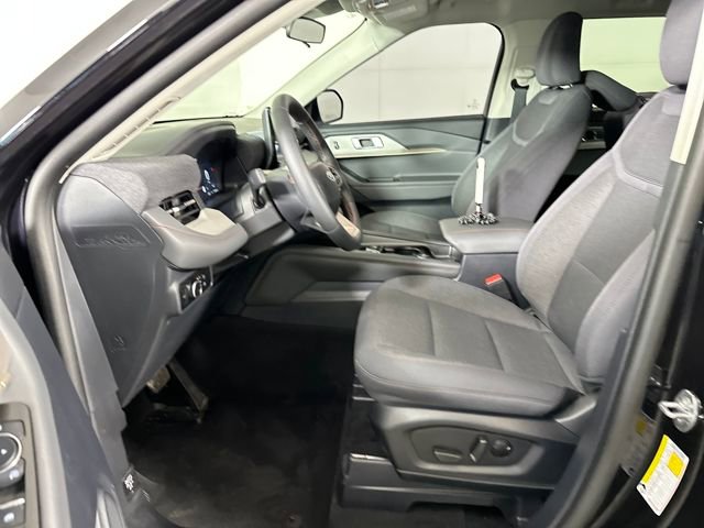 Used 2025 Ford Explorer Active image 11