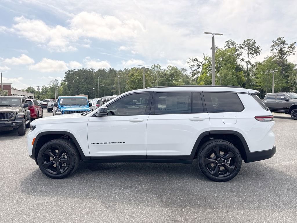 New 2026 Jeep Grand Cherokee L Limited AWD/4WD image 7