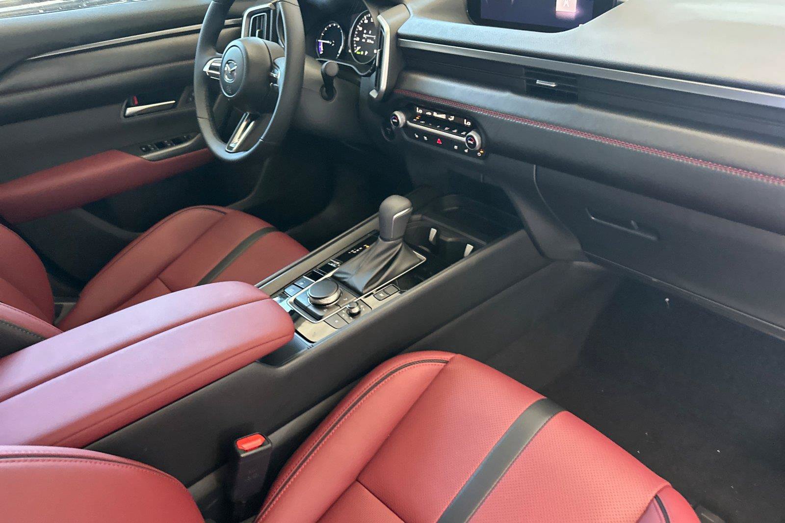 New 2026 MAZDA CX-50 AWD 2.5 Hybrid w/ Cargo Package image 18