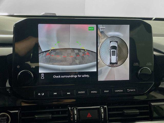 Certified 2022 Nissan Pathfinder SL w/ Lighting Package (N92) image 12