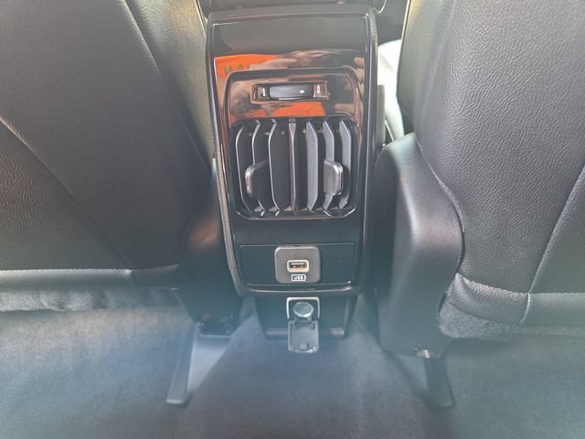 Used 2024 Jeep Compass Latitude AWD/4WD image 28