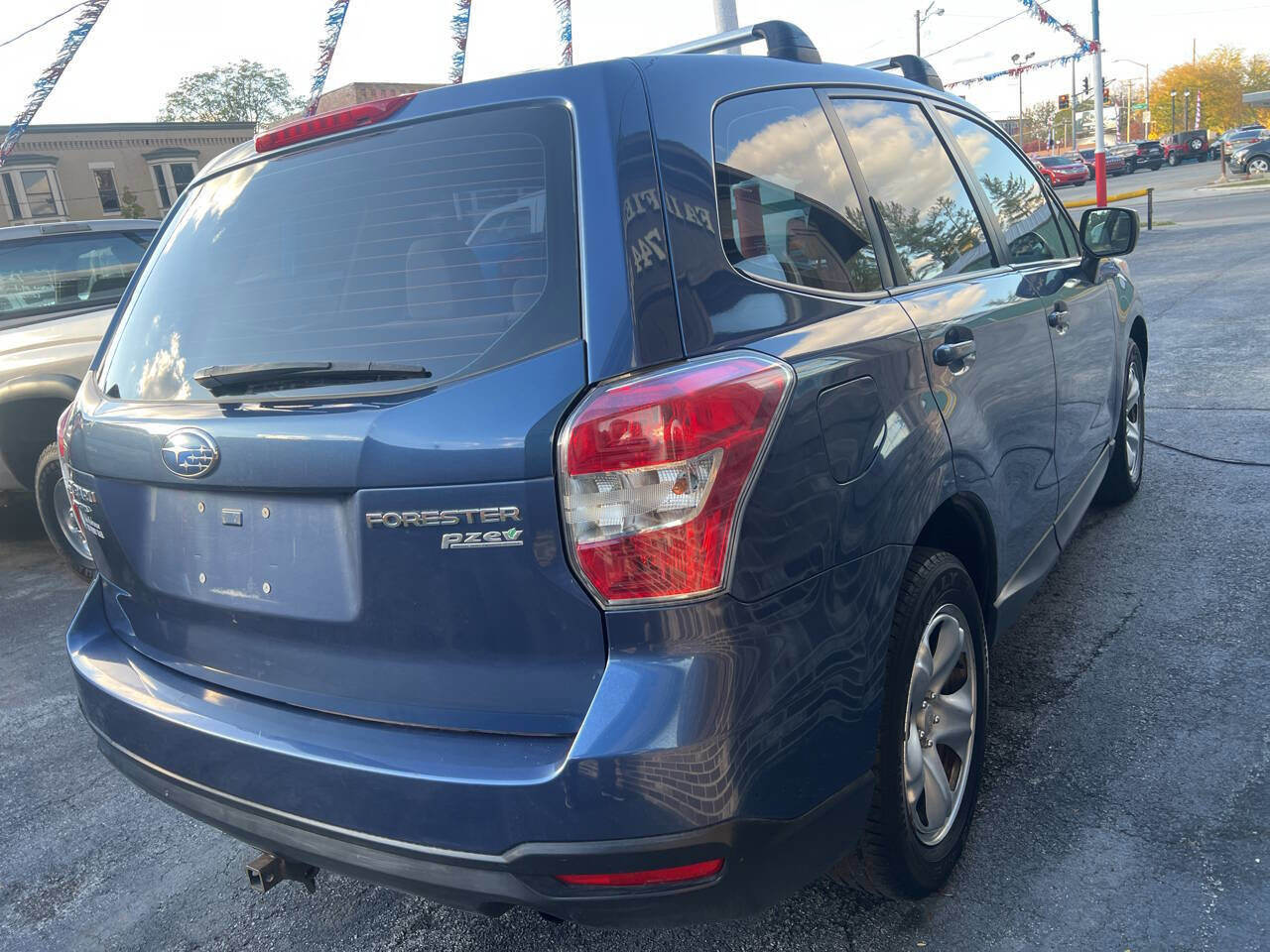 Used 2014 Subaru Forester 2.5i image 4