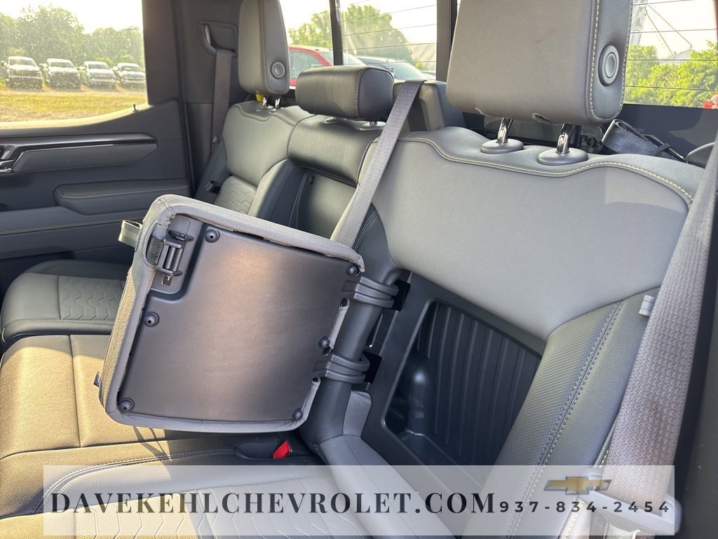 Used 2023 Chevrolet Silverado 1500 ZR2 image 17