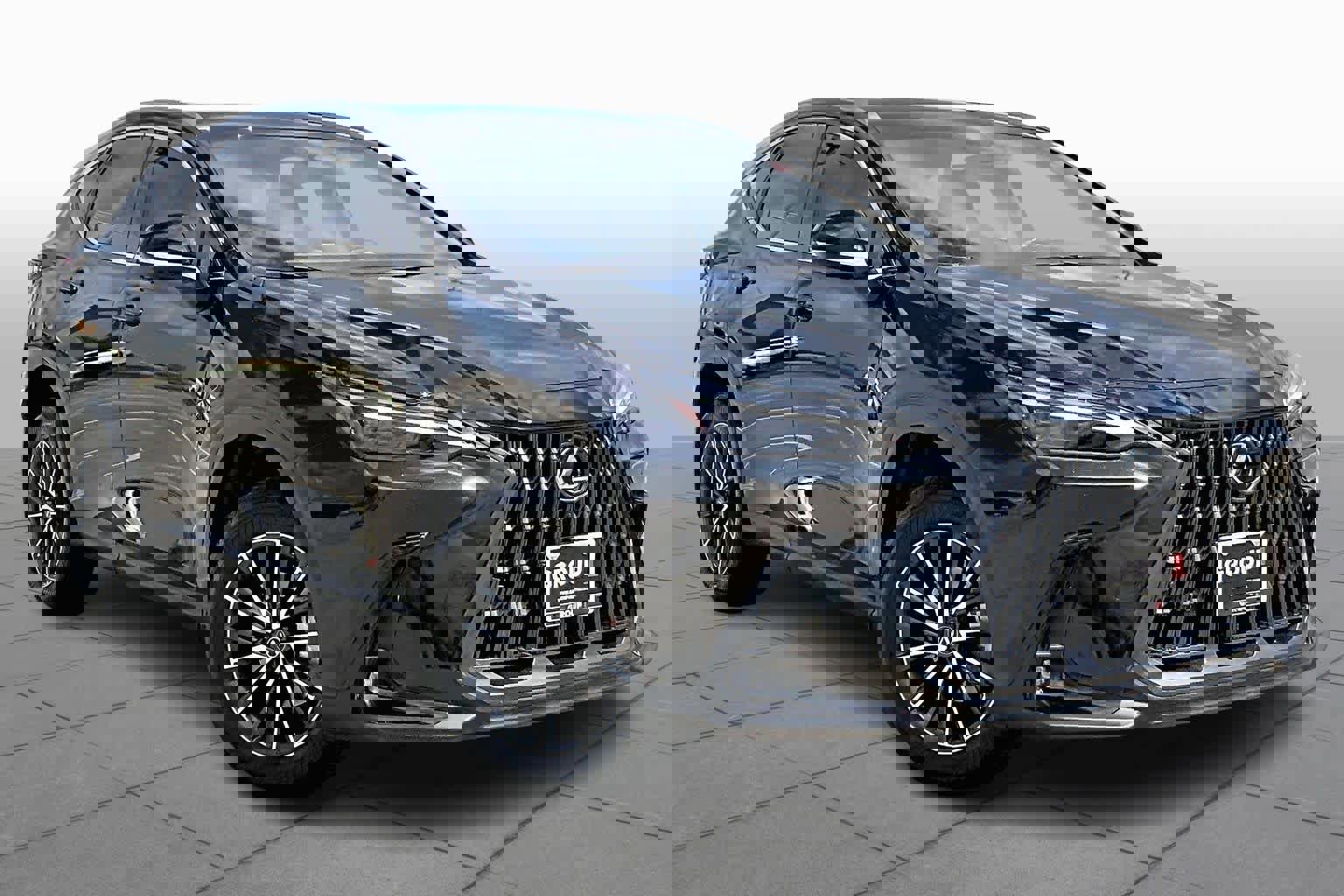 Used 2024 Lexus NX 350 AWD w/ Vision Package image 3