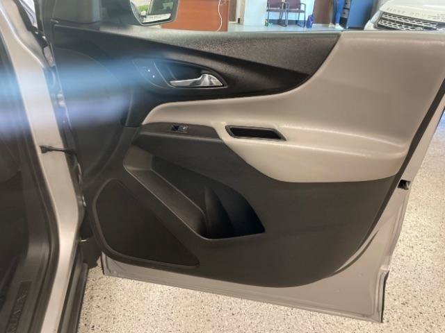 Used 2018 Chevrolet Equinox LS FWD image 37