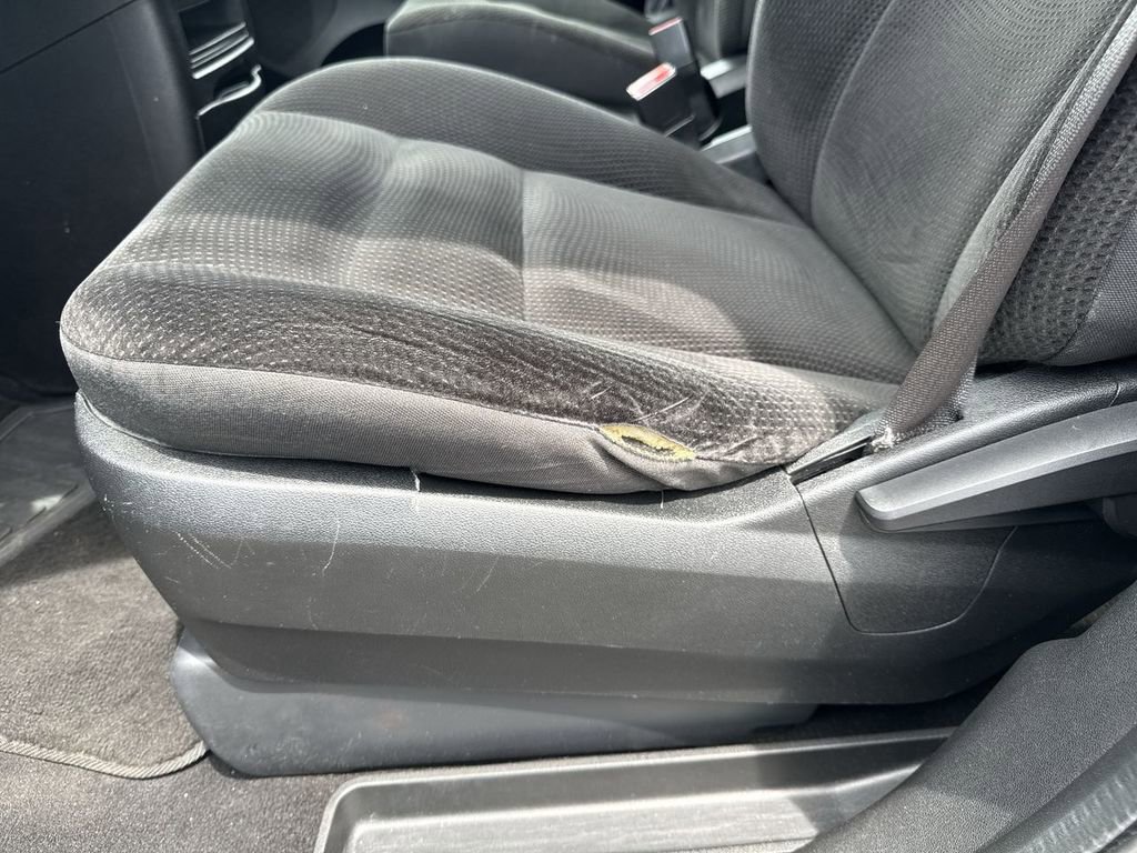 Used 2019 Dodge Grand Caravan SE FWD image 24