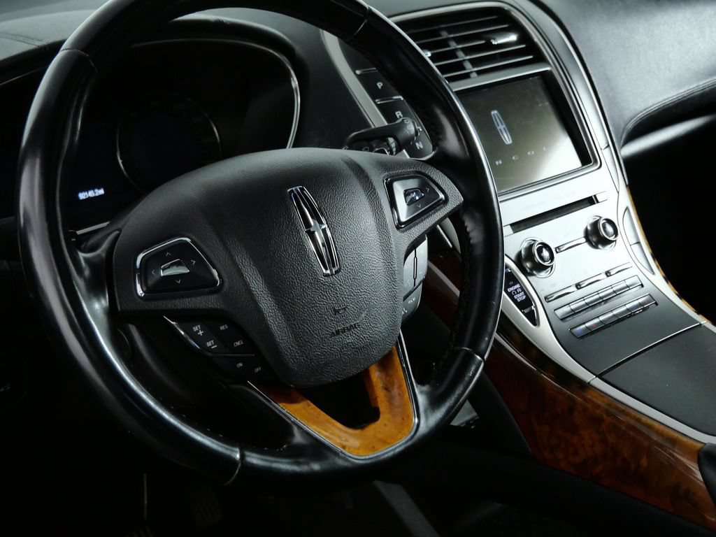 Used 2018 Lincoln MKX Reserve w/ Lincoln MKX Climate Package AWD/4WD image 18