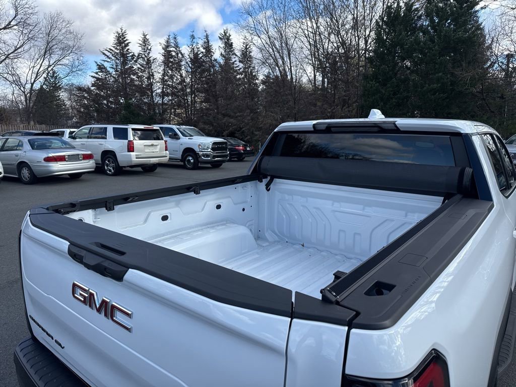 New 2026 GMC Sierra EV Elevation w/ LPO, Elevation Dark Package AWD/4WD image 42
