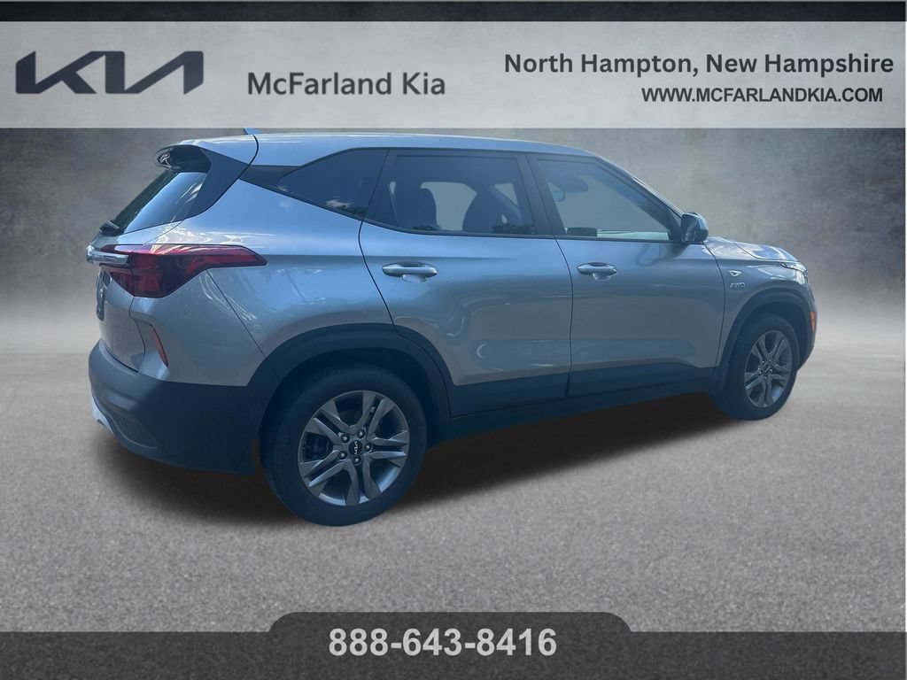 Used 2023 Kia Seltos LX AWD/4WD image 6