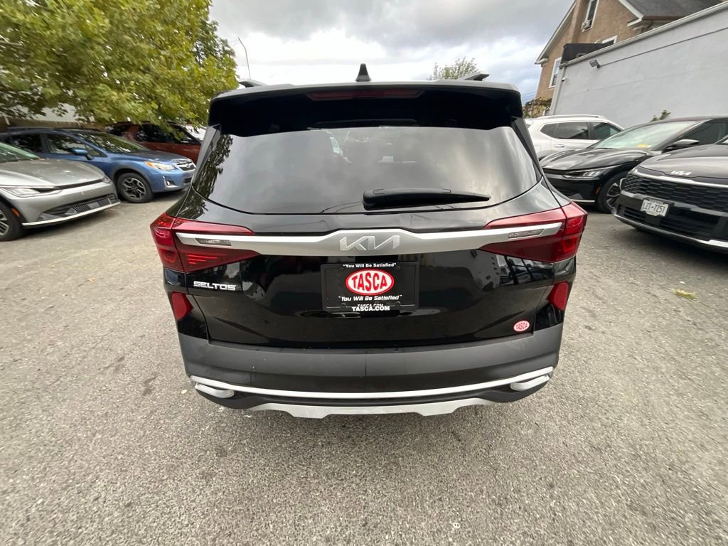 Used 2023 Kia Seltos S w/ Navigation Package image 5