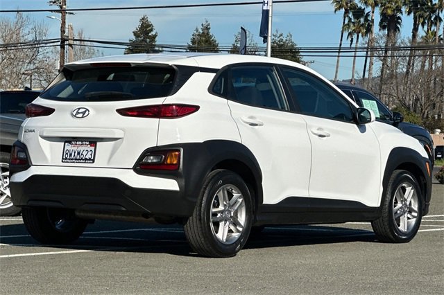 Used 2021 Hyundai Kona SE w/ Cargo Package image 5