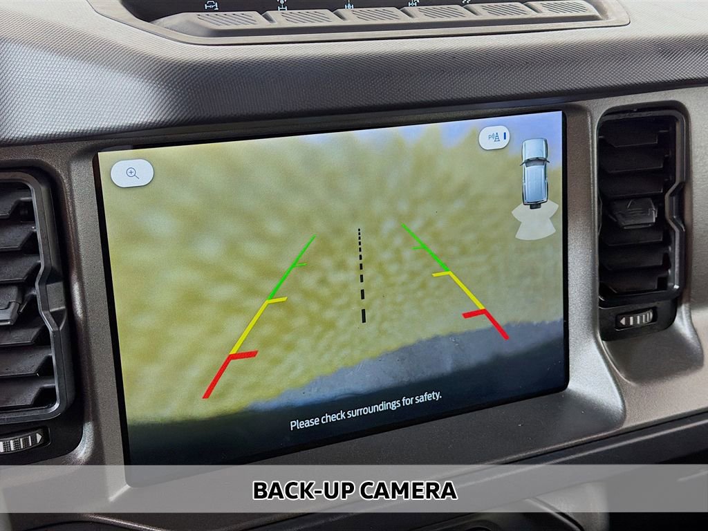 Used 2025 Ford Bronco Badlands image 6