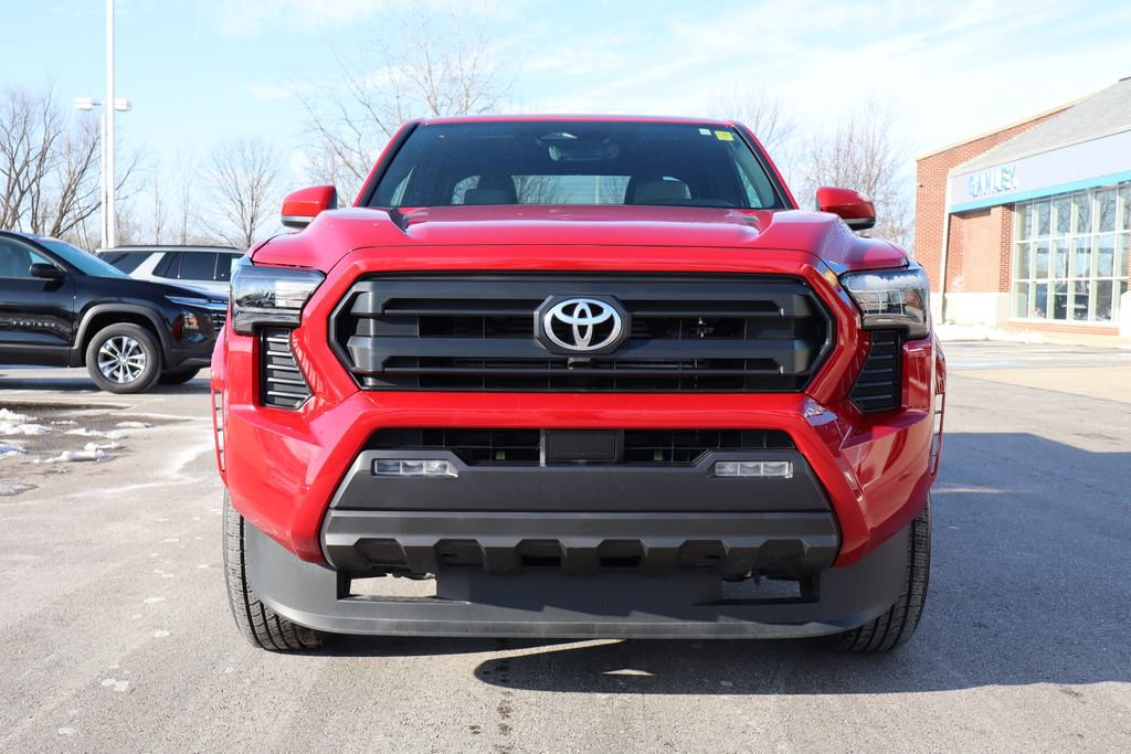 Used 2025 Toyota Tacoma TRD Sport image 4
