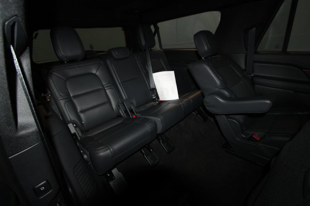 Used 2024 Lincoln Navigator L Reserve AWD/4WD image 27
