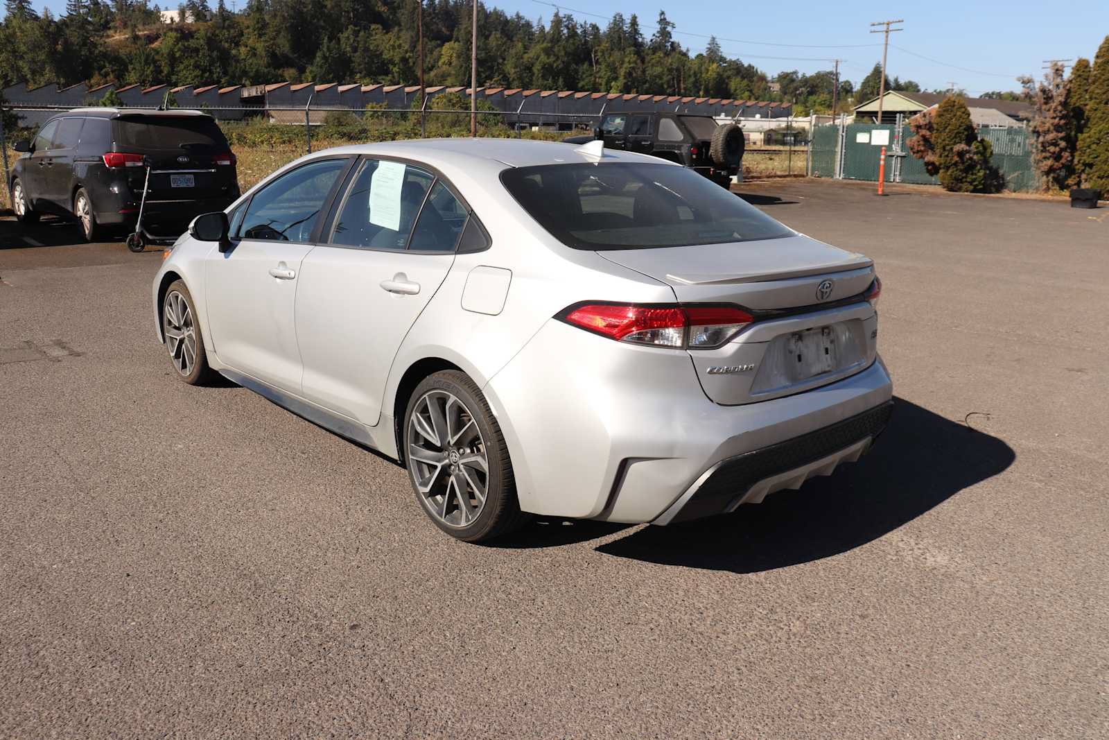 Used 2020 Toyota Corolla SE FWD image 7