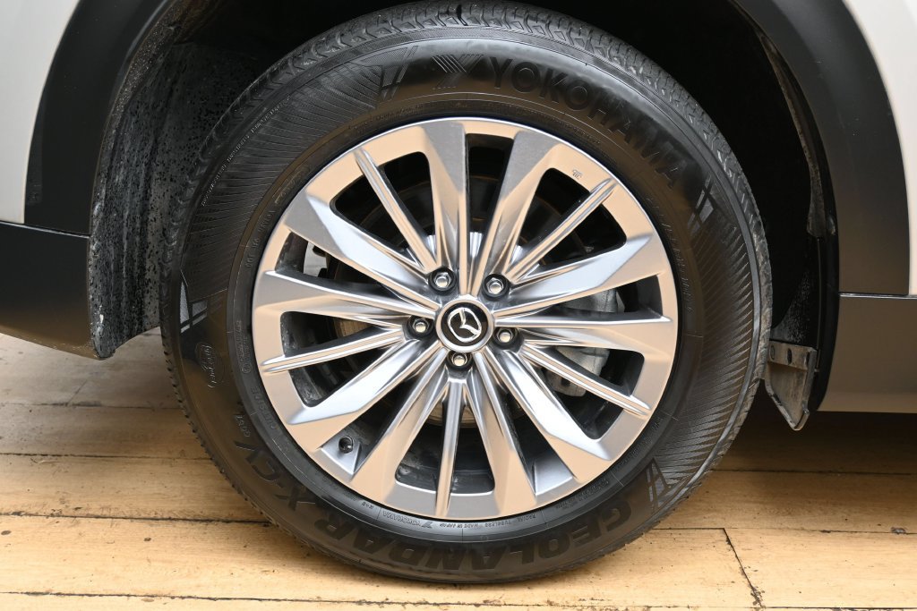 Used 2024 MAZDA CX-90 3.3 Turbo w/ Preferred Package AWD/4WD image 14