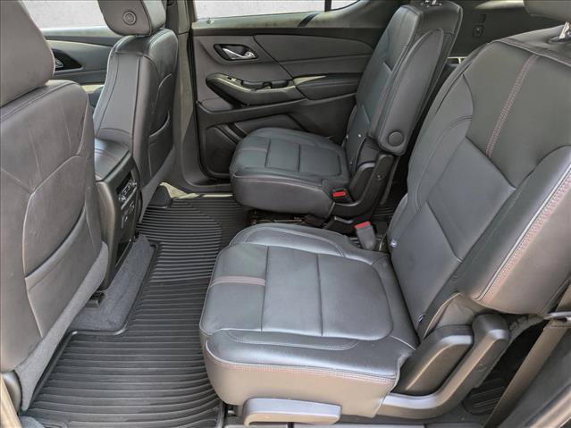 Used 2023 Chevrolet Traverse RS AWD/4WD image 18
