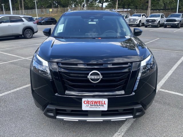 New 2025 Nissan Pathfinder Platinum w/ Black Appearance Package image 10