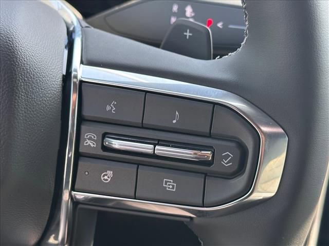 New 2026 GMC Yukon XL Denali w/ Denali Reserve Package image 32