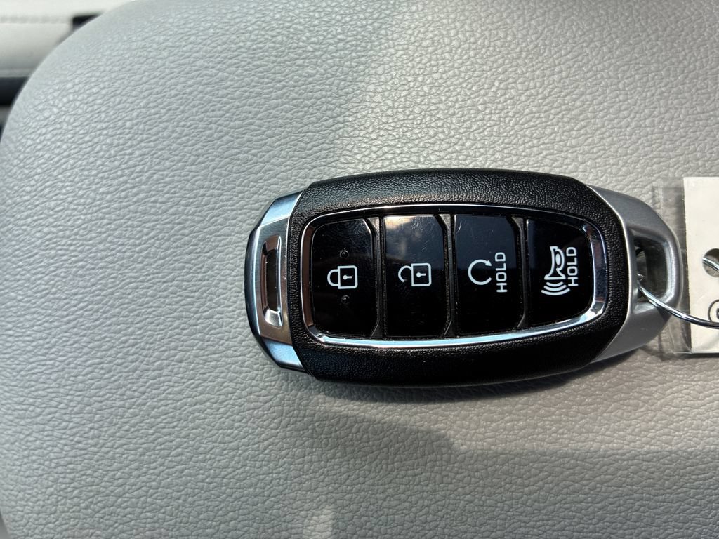 Used 2023 Hyundai Kona SEL w/ Convenience Package AWD/4WD image 31