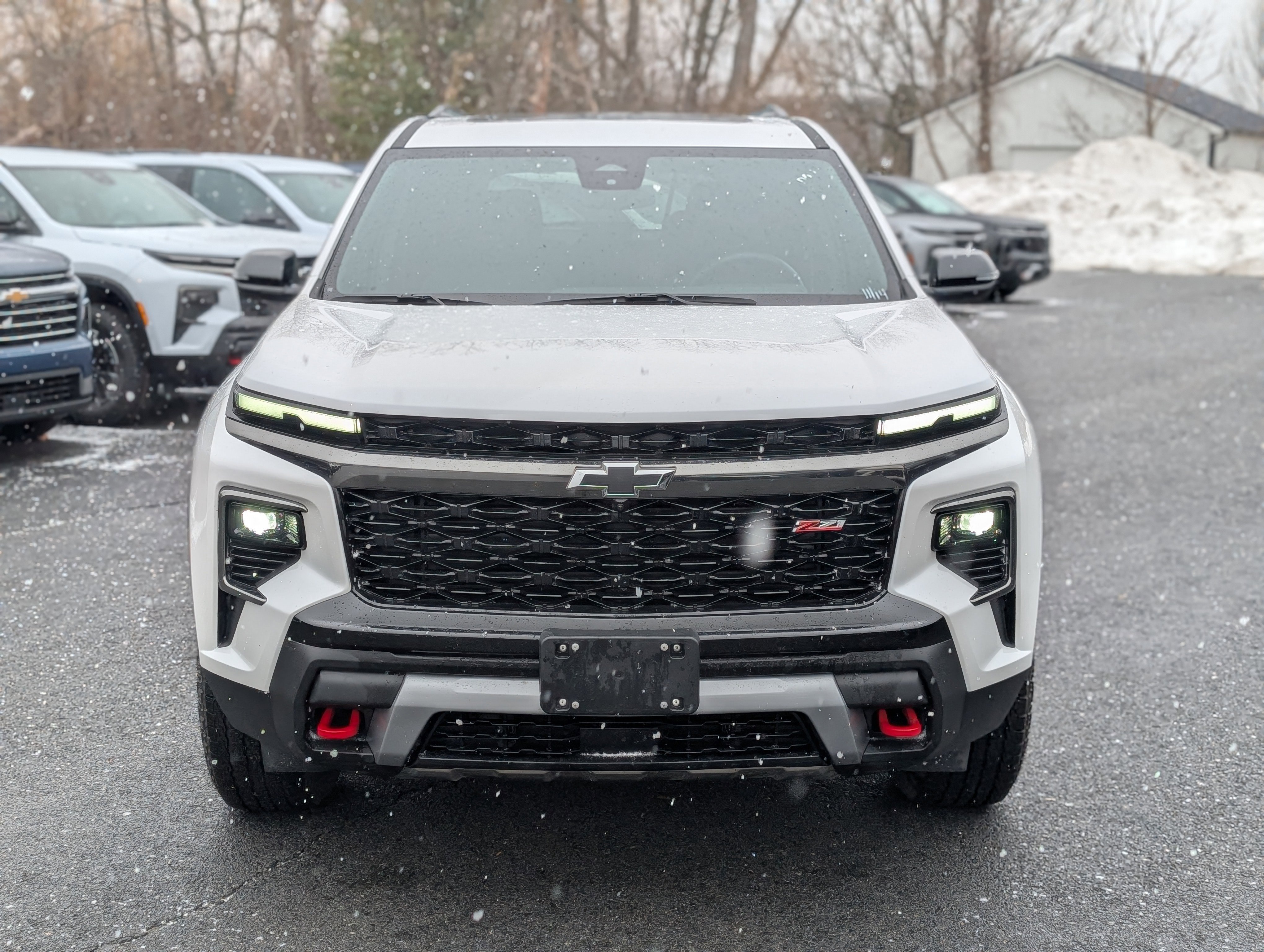 Used 2025 Chevrolet Traverse Z71 image 15