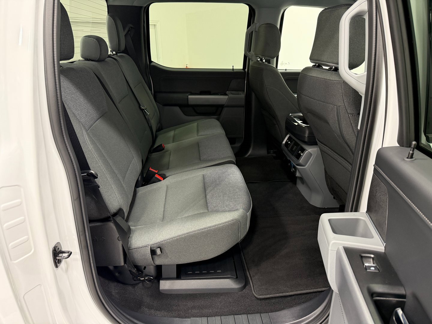 Used 2024 Ford F150 XLT w/ Mobile Office Package image 36