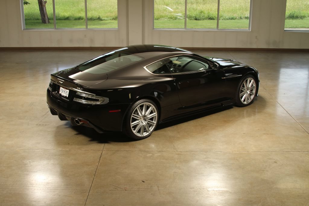 Used 2009 Aston Martin DBS Coupe RWD image 11