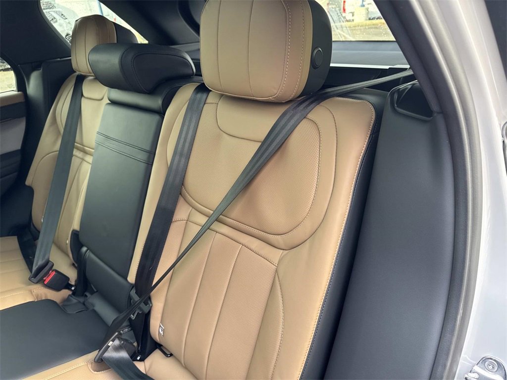 New 2026 Land Rover Range Rover Sport Dynamic SE image 15