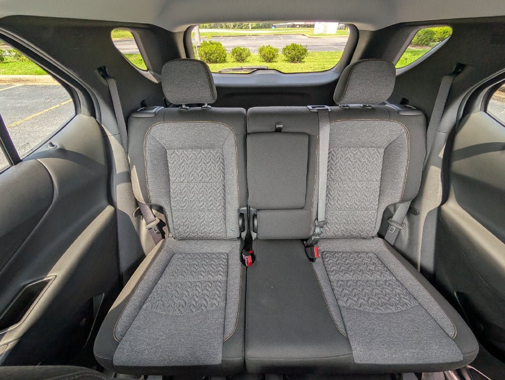 Used 2023 Chevrolet Equinox LT FWD image 30