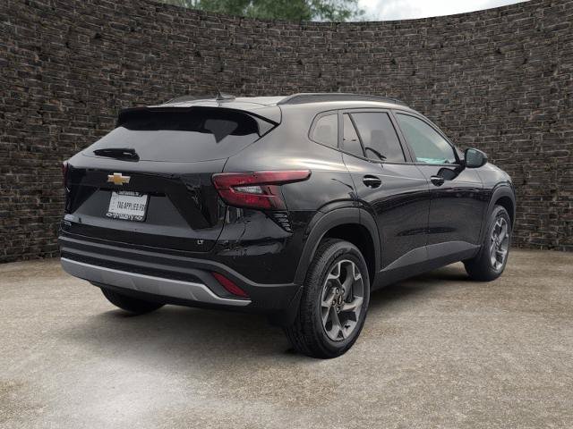 New 2026 Chevrolet Trax LT w/ LT Convenience Package FWD image 7