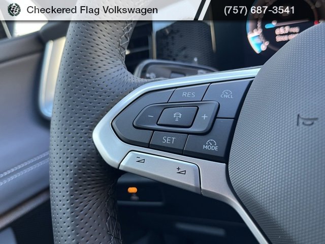 New 2026 Volkswagen Tiguan SE R-Line image 37