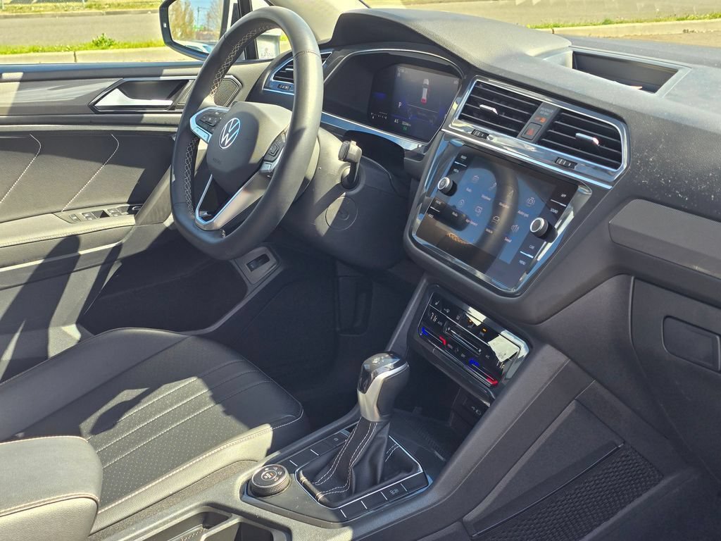 Used 2022 Volkswagen Tiguan SE AWD/4WD image 20