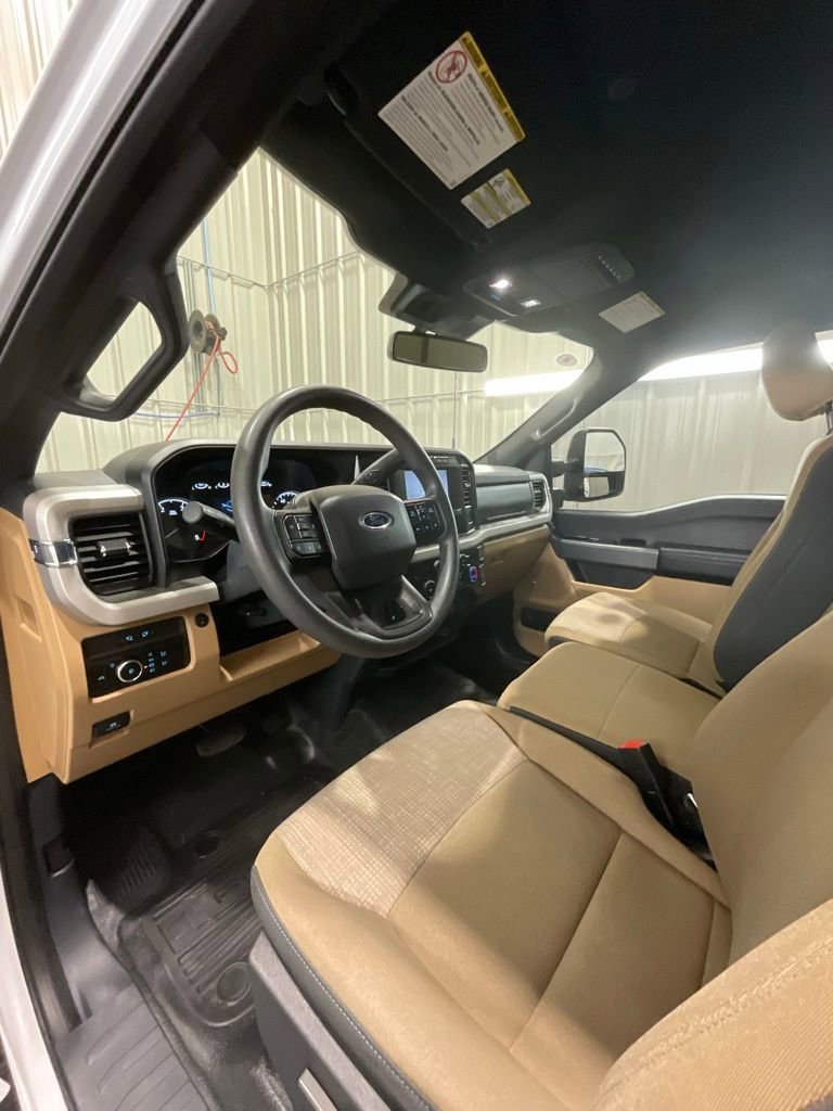 Used 2023 Ford F350 XLT w/ FX4 Off-Road Package image 9